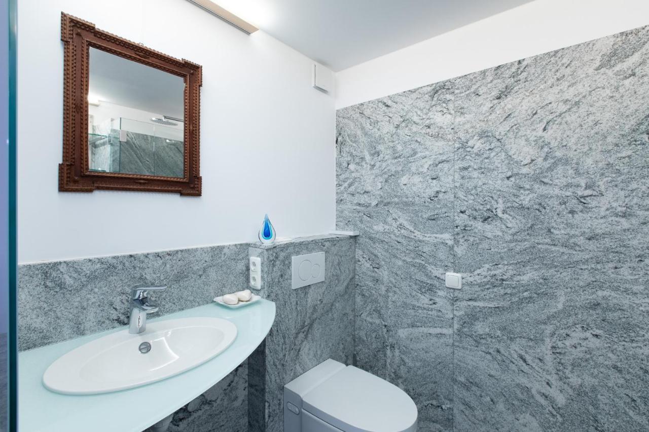 Business Apartment Schwarzach Exterior photo